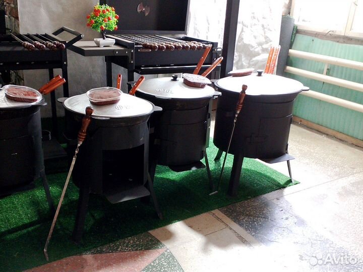 Казан чугунный с печкой