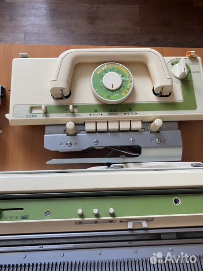 Вязальная машина brother KH 881/ KR 840