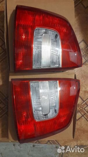 Задние фары левая и правая