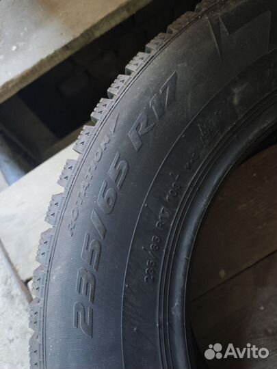 Pirelli Ice Zero 235/65 R17 108T