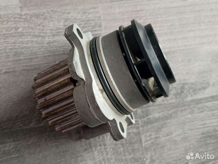 Насос водяной