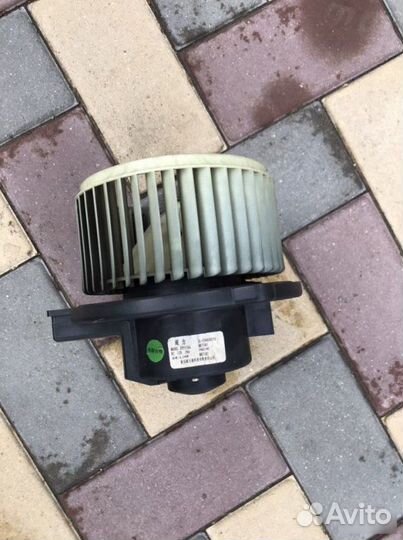 Моторчик печки Geely Emgrand Ec7 1.5