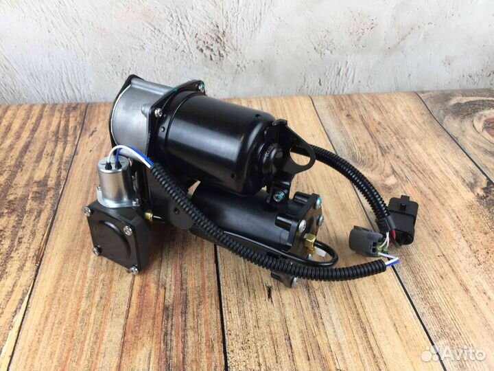 Компрессор Hitachi для Land Rover L319 L320