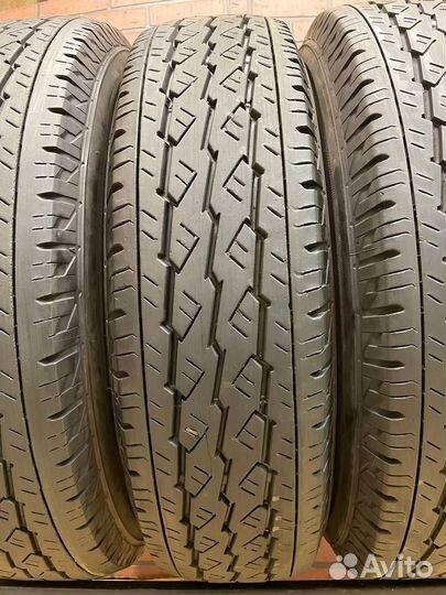 Bridgestone V600 195/80 R15 105L