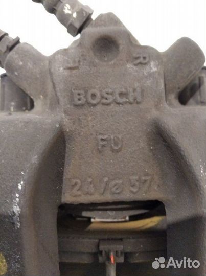 Суппорт тормозной передний левый Bmw 116 F20