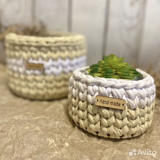 Вязаные корзинки ручной работы