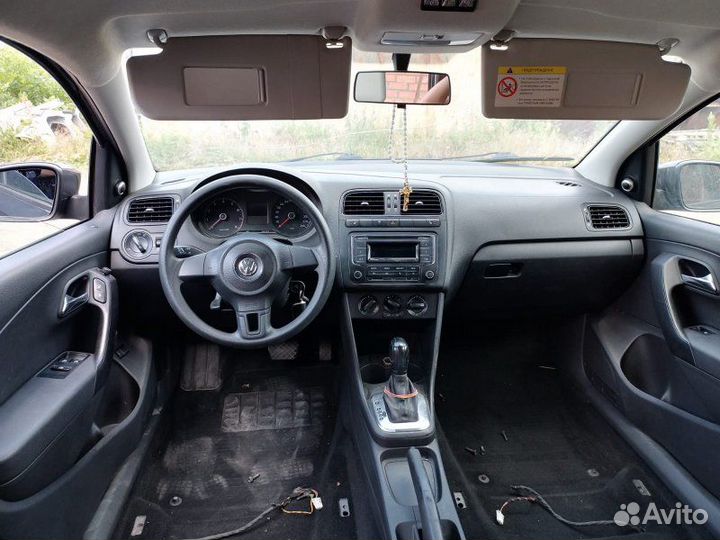 Кронштейн передней панели Volkswagen Polo 5 1.6