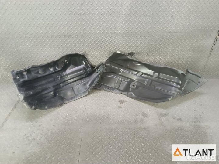 Подкрылок передний левый mazda demio