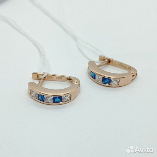 Золотые серьги с камнем