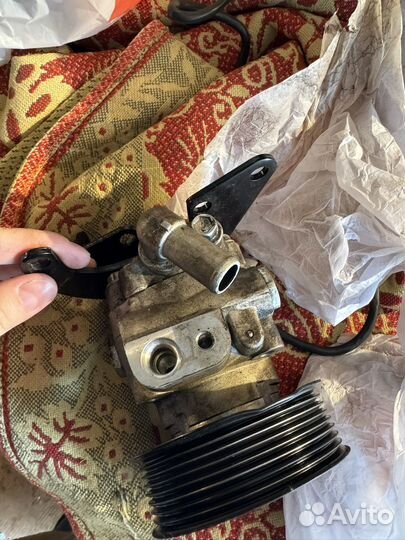 Насос гур Range Rover 3.6D