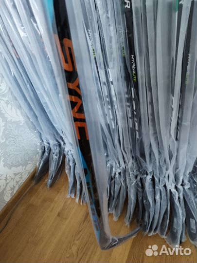 Клюшка хоккейная Bauer Nexus Sync правый хват