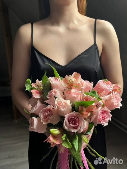 Свадебный букет невесты/цветы/букеты/доставка