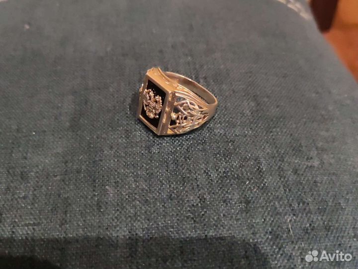 Серебряное кольцо
