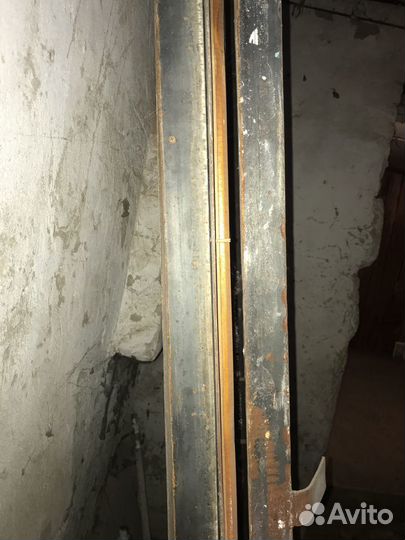 Металлическая дверь входная