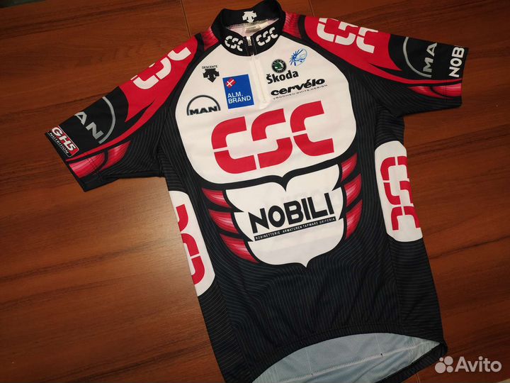 Велоджерси Descente Италия