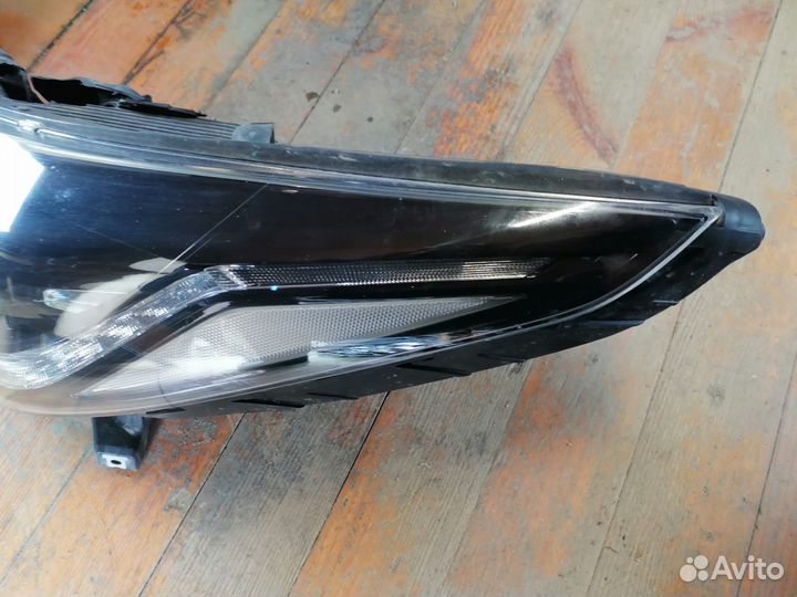 Solaris 2 18г Фара Линза передняя левая оригинал