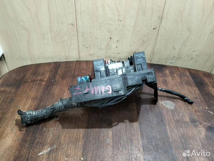 Блок предохранителей Mitsubishi Galant 7 (бп04)