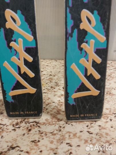 Горные лыжи и ботинки