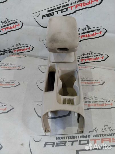 Подлокотник mitsubishi lancer lancer cedia lancer