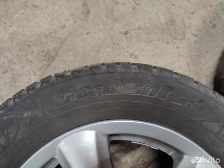 Литые диски с шинами