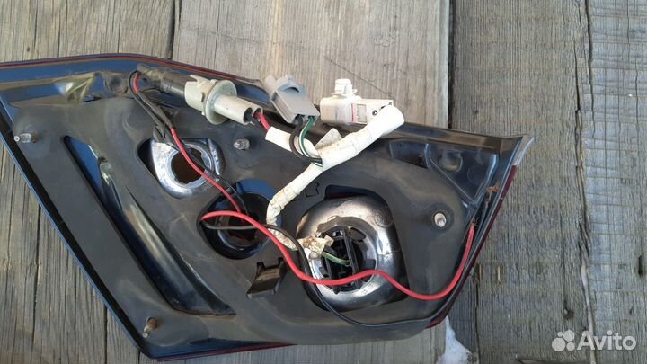 Задний правый фонарь багажника камри 50 led lexus