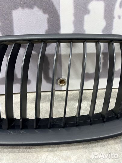 Решетка радиатора левая BMW E92 LCI / E93 LCI