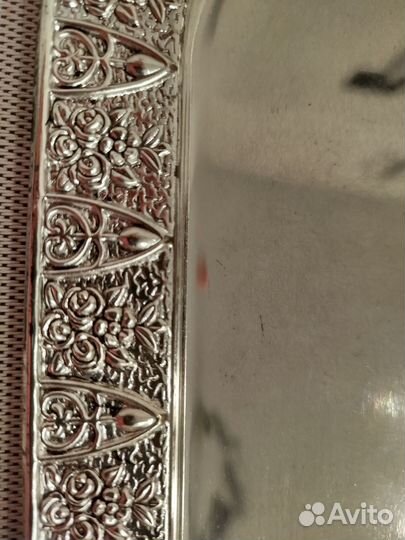 Поднос металлический овальный посеребрённый