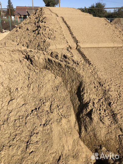 Песок крупнозернистый0,5