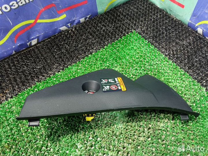 Накладка торпедо боковая правая Honda CR-V