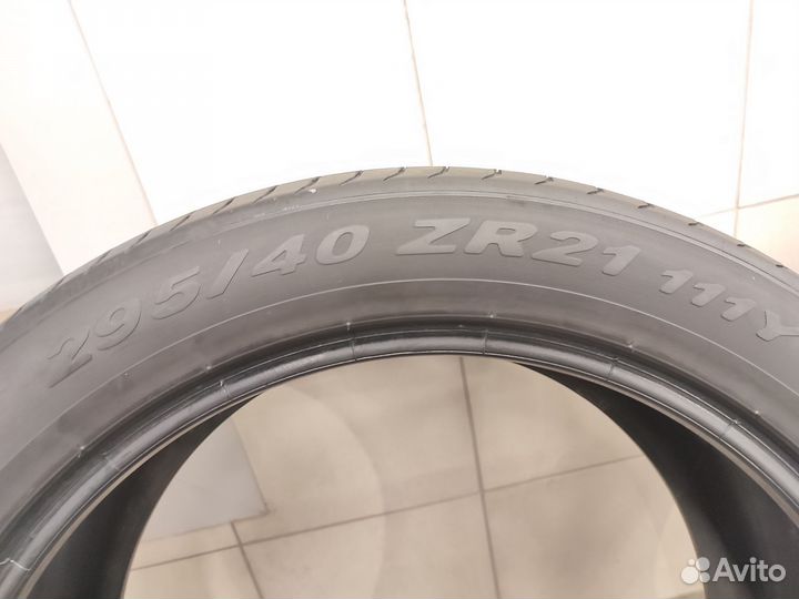 Pirelli P Zero 295/40 R21 111Y