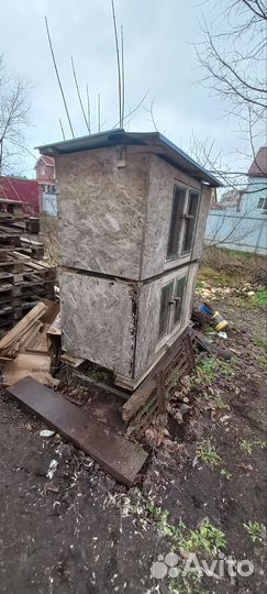 Продам две клетки для кроликов