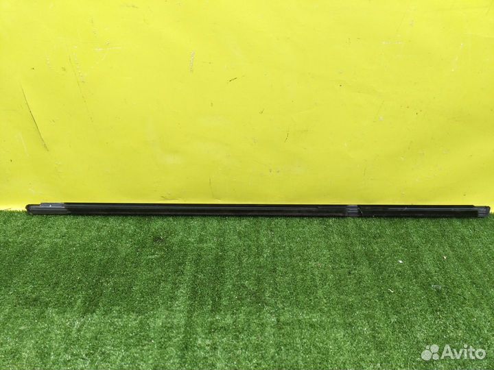 Уплотнитель стекла двери задней левой Chery Omoda