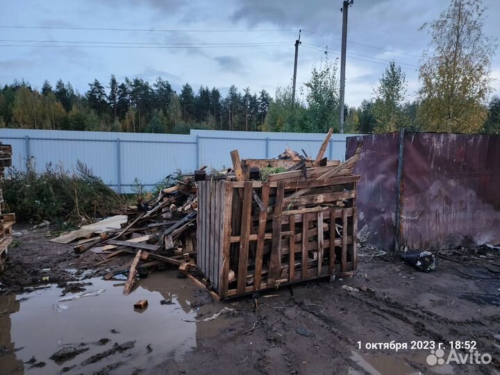 Сломанные палеты, на дрова