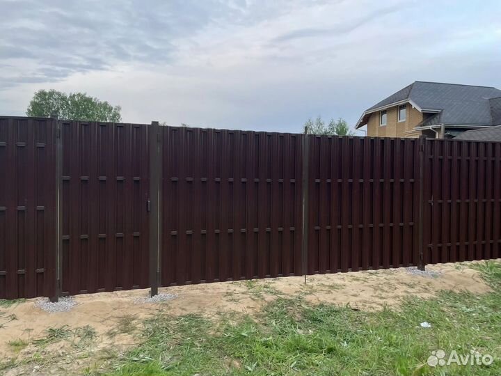 Распашные ворота 4м из евроштакетника с установкой