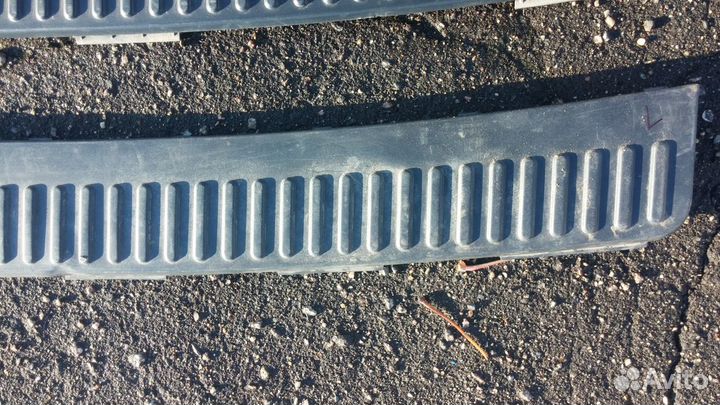 Range Rover Sport 2005-2012 накладка DOE000021XXX