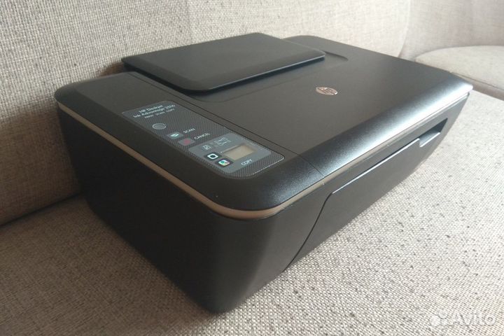 Принтер HP Deskjet 2516 + картриджи
