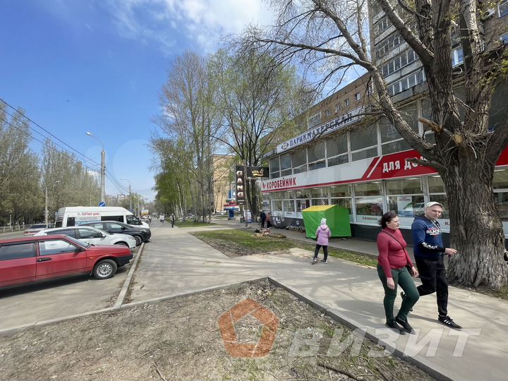 Помещение, 214 м² с панорамными окнами на 1 линии