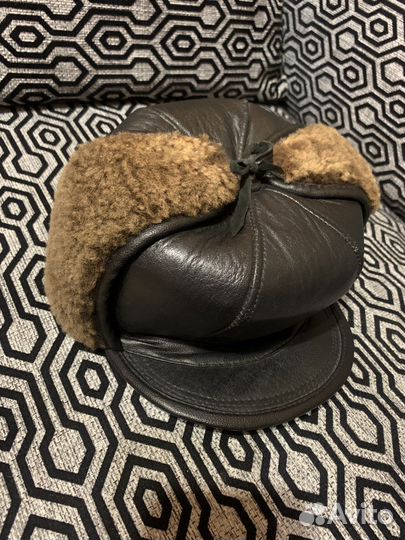 Мужская шапка, почти новая