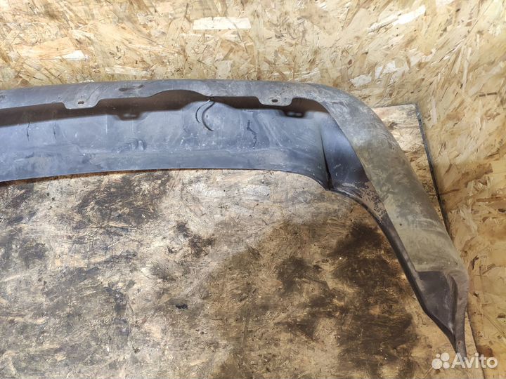 Бампер задний Dodge Caravan 4