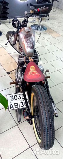 Custom bobber cafe racer scrambler 350