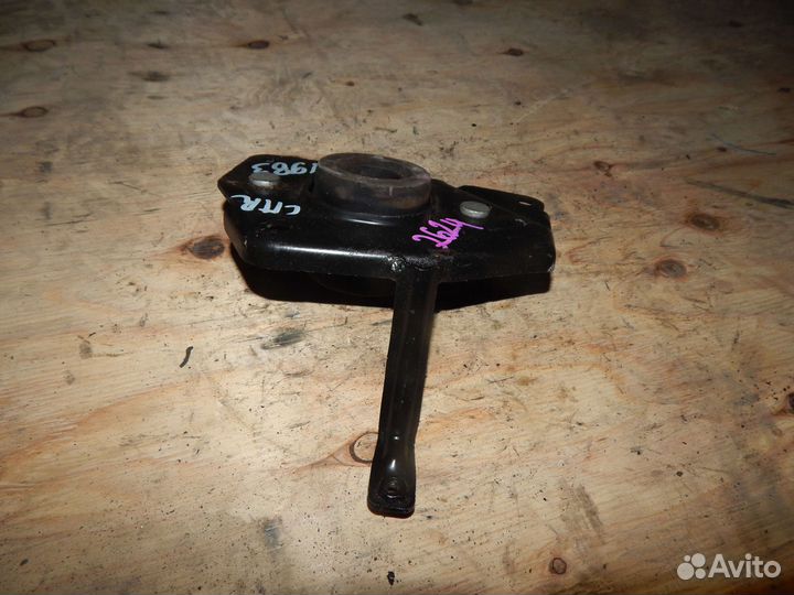 Подушка двигателя