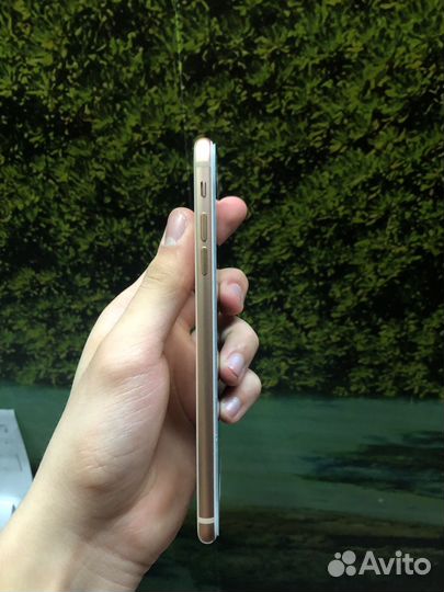 iPhone 8 Plus, 64 ГБ