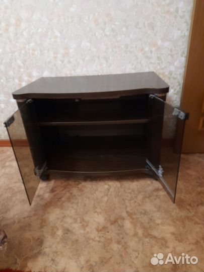 Тумба под телевизор