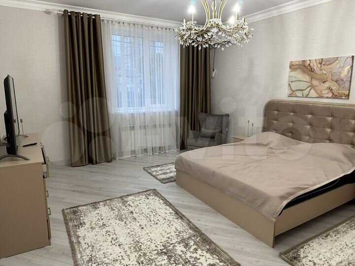 1-к. квартира, 50 м², 1/3 эт.