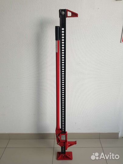Новый Домкрат реечный 3 тонны 120см