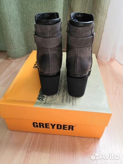 Женские полусапожки / ботильоны из нат.кожи (р.36)