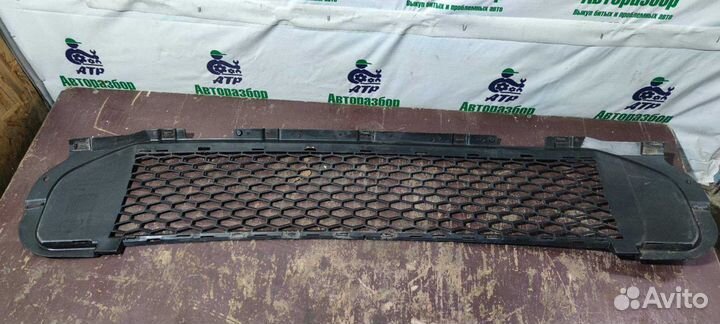 Решетка в бампер Land Rover Freelender 2