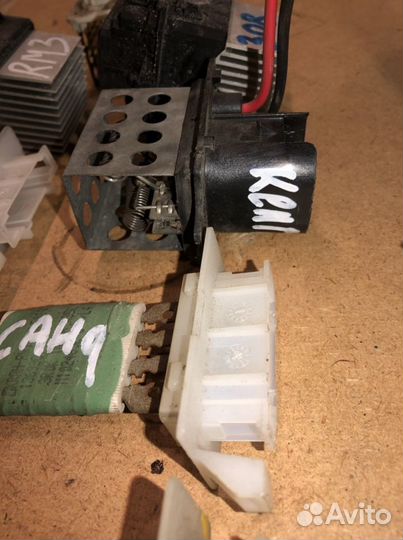 Резистор отопителя Renault Peugeot