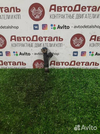 Форсунка топливная Opel Astra J 2010 0280158205