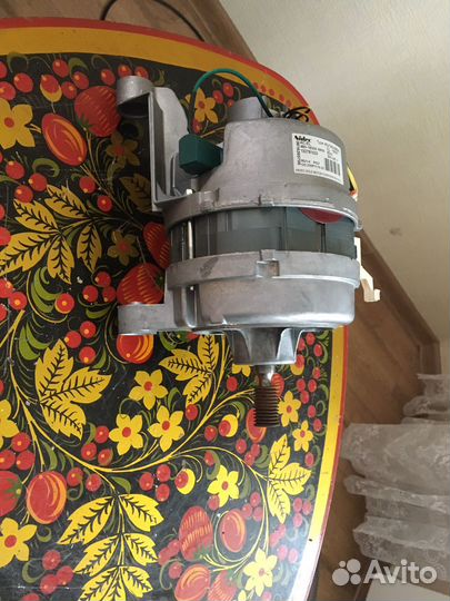 Двигатель от стиральной машины